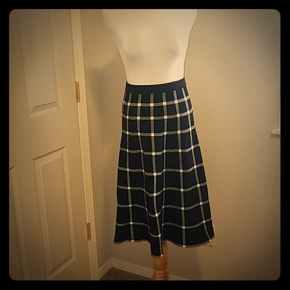 Chelsea and Theordore skirt
